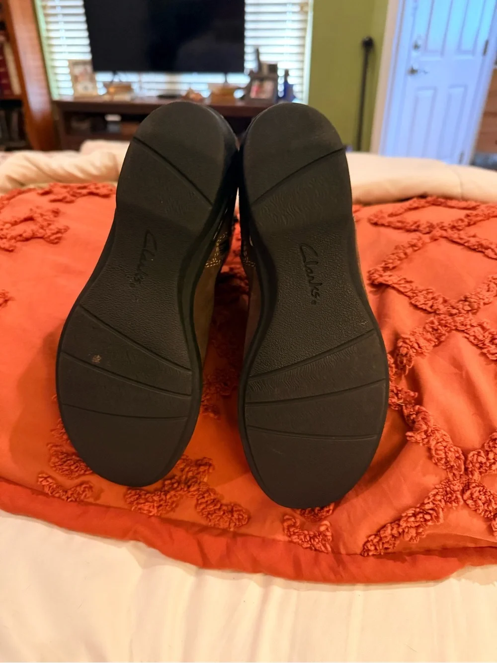 Clarks classic ankle